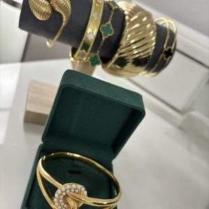 Narukvice od nehrđajućeg čelika