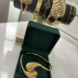 Narukvice od nehrđajućeg čelika