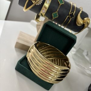 Narukvice od nehrđajućeg čelika