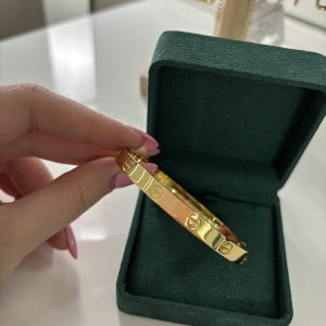 Narukvice od nehrđajućeg čelika