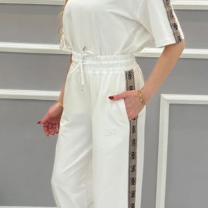 Guess komplet