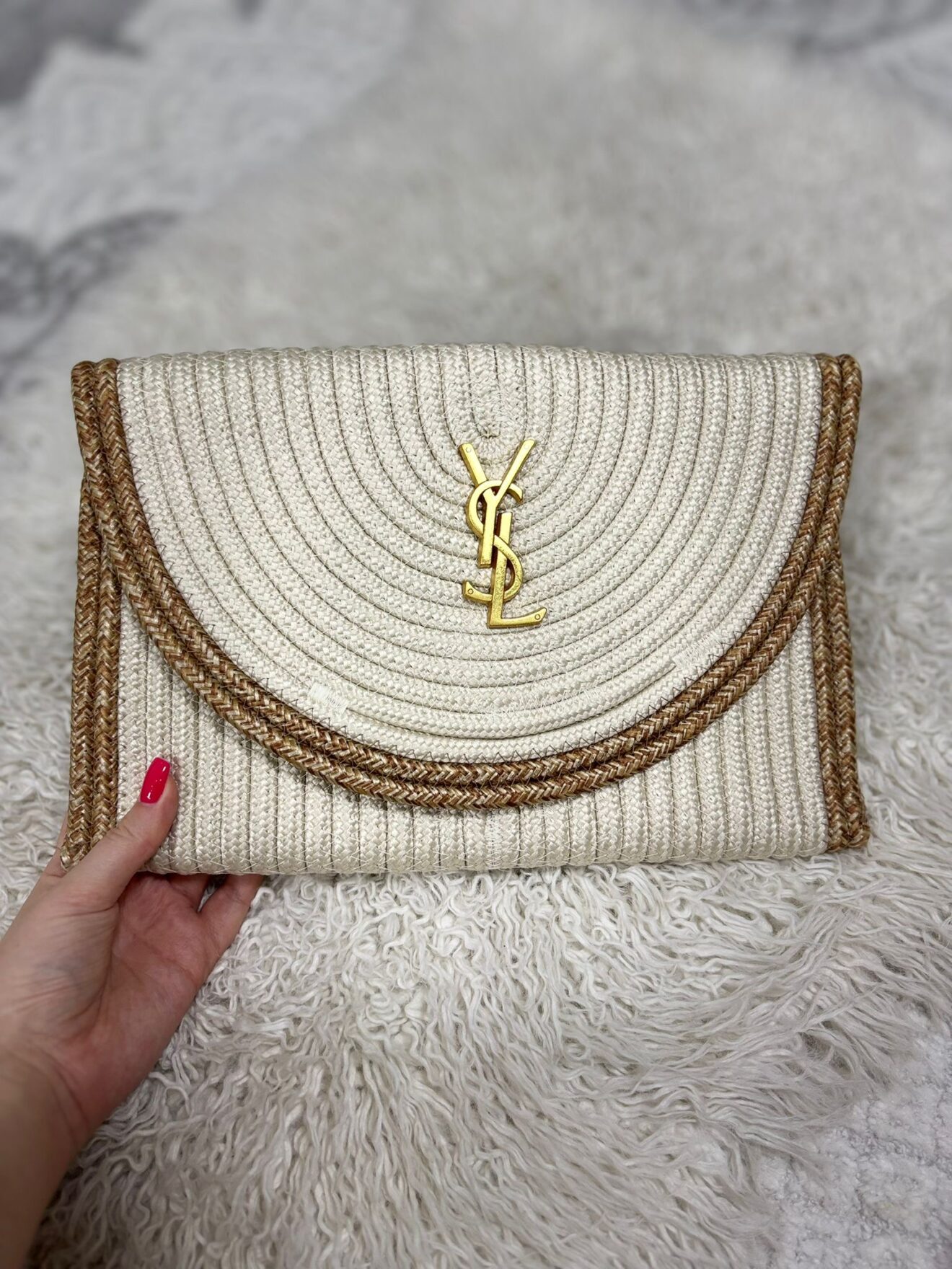 YSL Elegantna